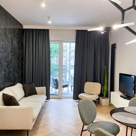 Apartament Family Zwierzyniecka Poznan Bagian luar foto