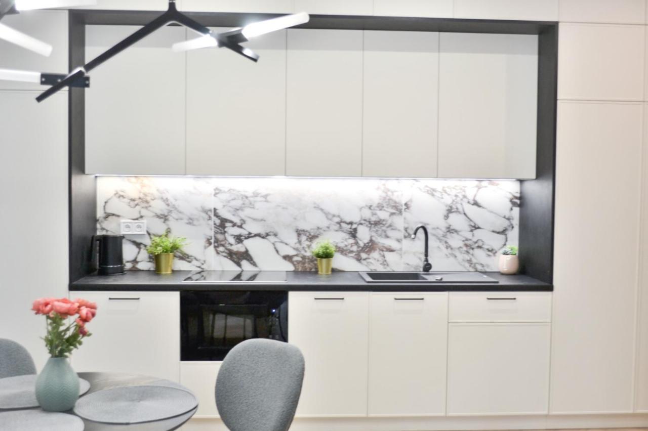 Apartament Family Zwierzyniecka Poznan Bagian luar foto
