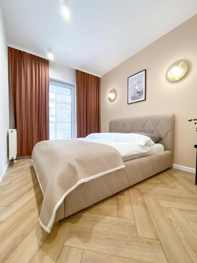 Apartament Family Zwierzyniecka Poznan Bagian luar foto